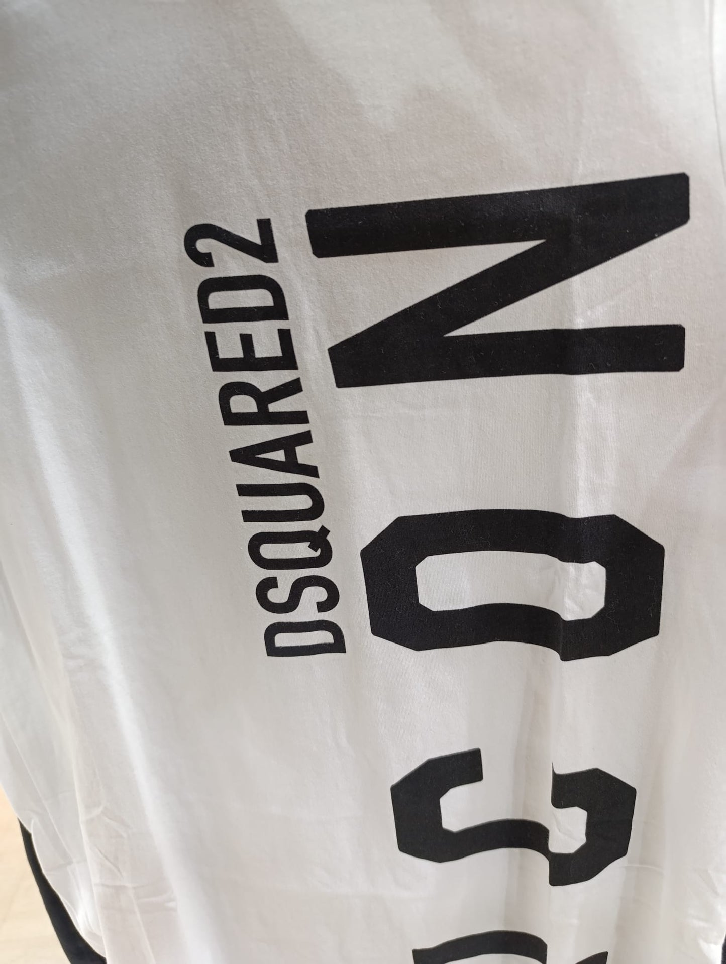 T-shirt Dsquared2 Logo maxi verticale