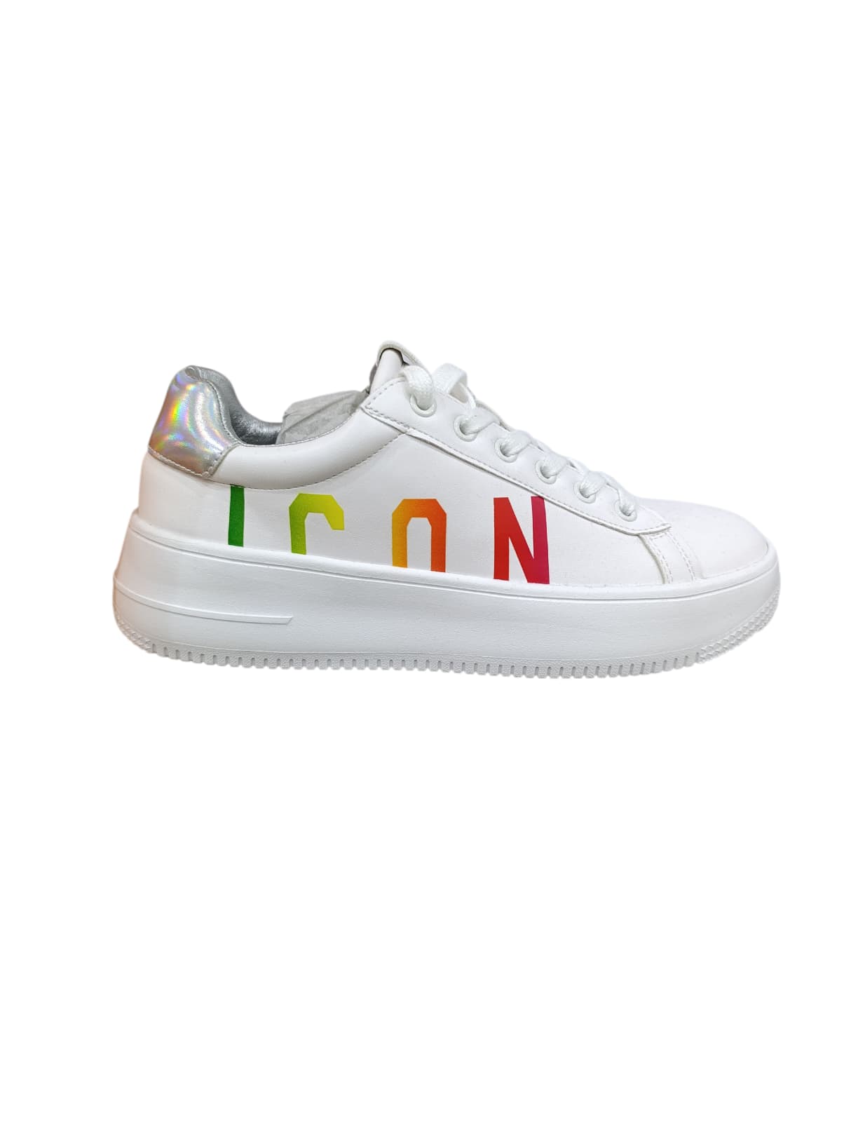 Sneakers ICON in ecopelle con logo a rilievo