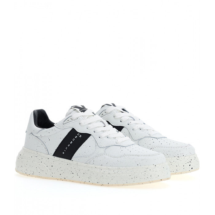 Sneakers JOHN RICHMOND uomo bianca e nera.