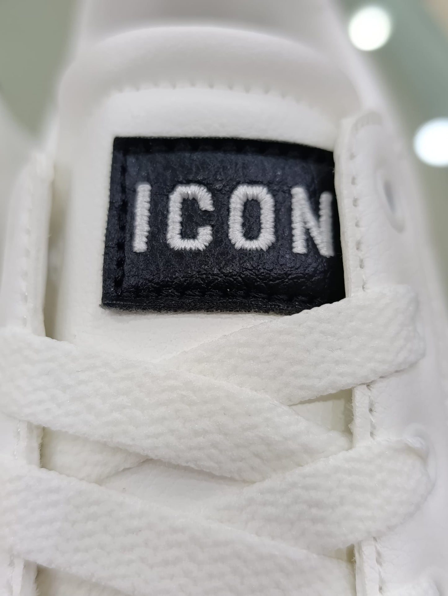 Sneakers ICON  in ecopelle 106SU