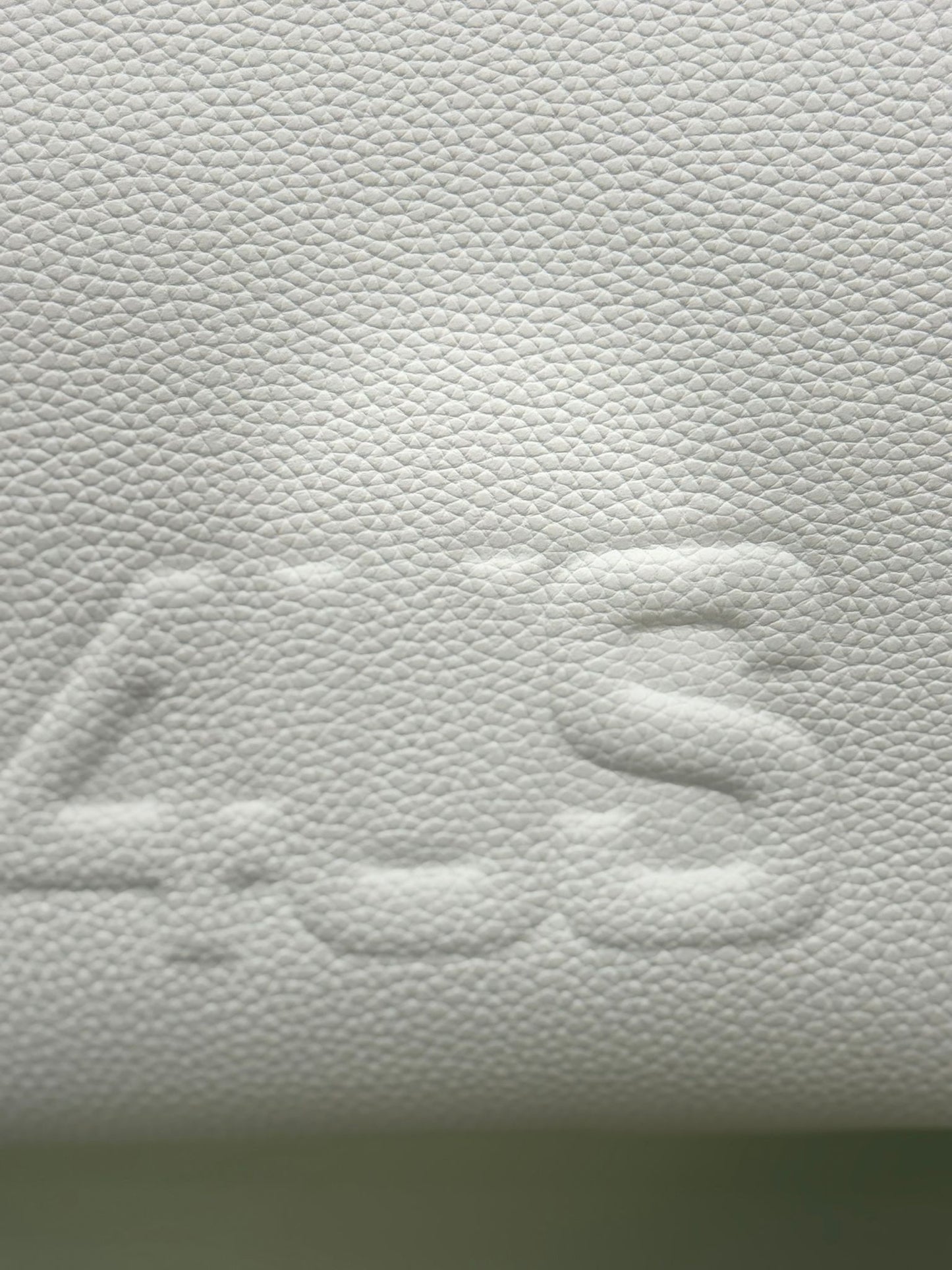 Borsa 4US PACIOTTI bianca con logo in rilievo 771