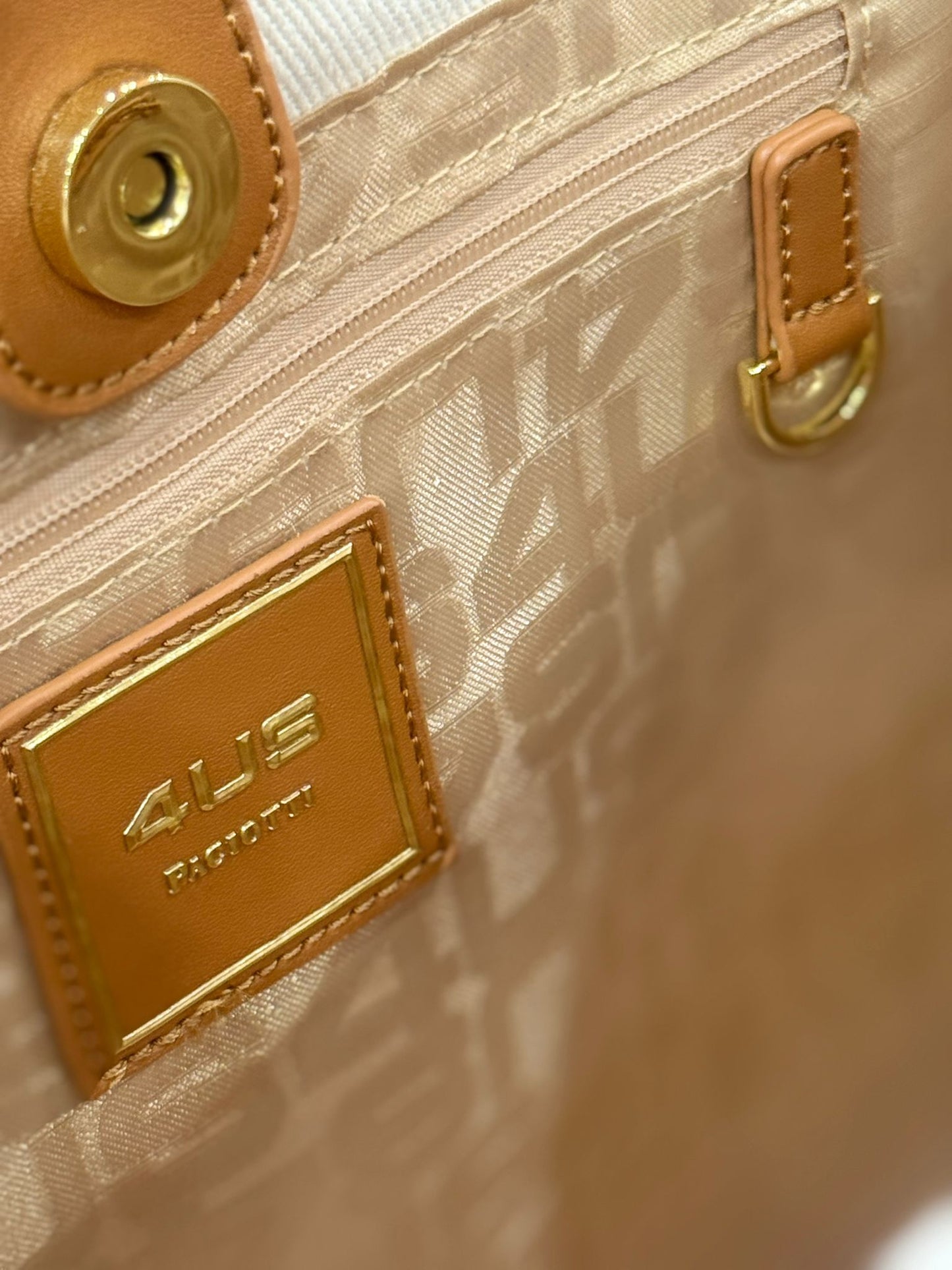 Borsa 4US Paciotti 974 in tessuto logo in ricami