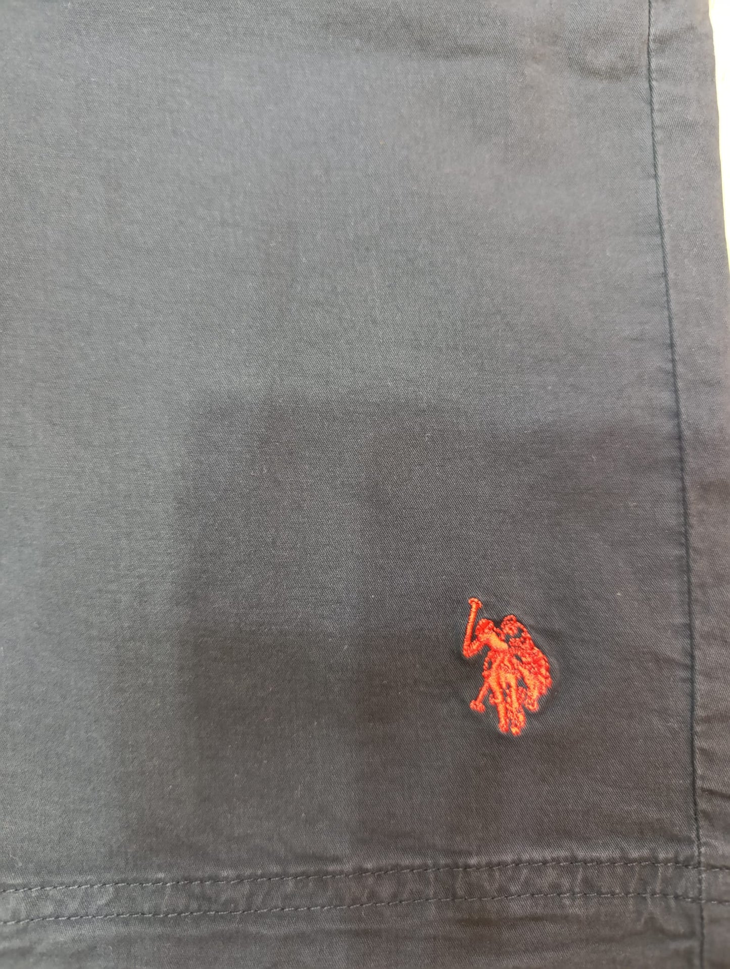 Pantaloncino con bottone U.S. POLO ASSN. 065
