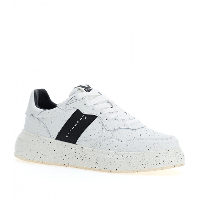 Sneakers JOHN RICHMOND uomo bianca e nera.